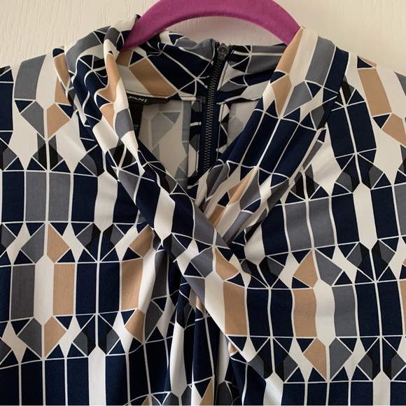 Alfani Geometric print top - Picture 4 of 6
